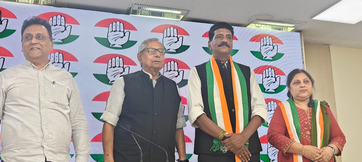 Bihar News : Tamilnadu ex dgp karuna sagar joined congress party, ips karuna sagar quits rjd party lalu yadav