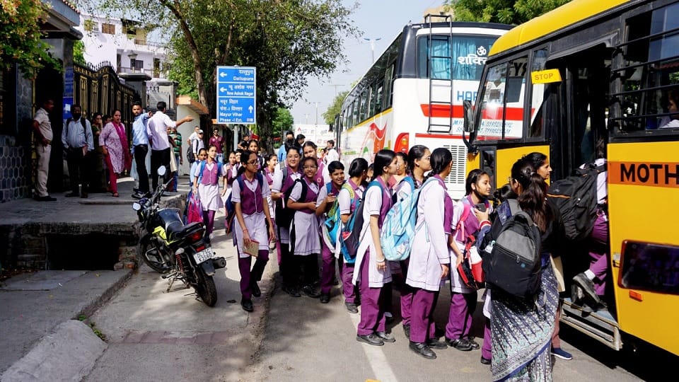 Schools are being arbitrary on the standards in Delhi Nursery Admission, fixed such marks for transportation