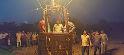 Hot air balloons ride starts today in Bijnor UP, Thrill in the air upon Ganga Barrage