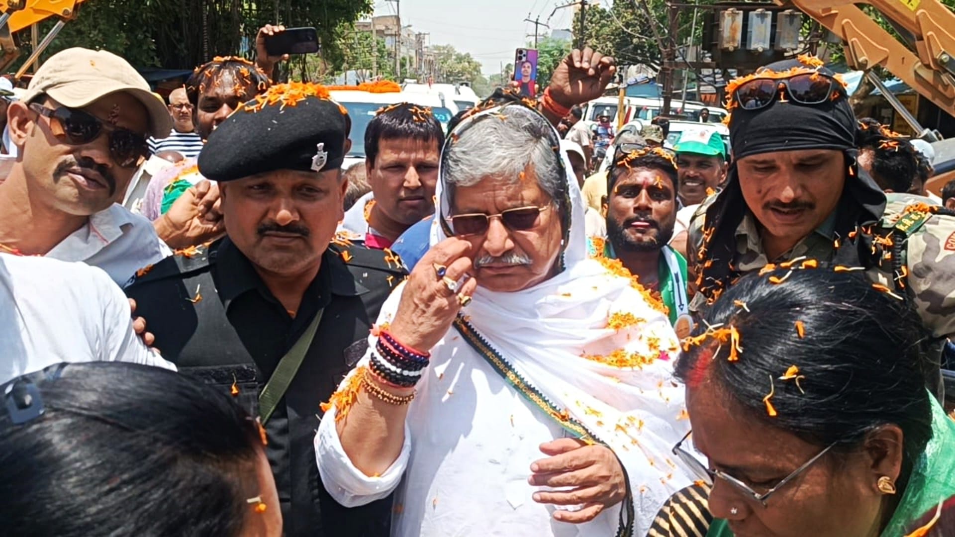 Munger Lok Sabha: Nitish Kumar says do not get misled by anyone, choose NDA, taunt on Tejashwi