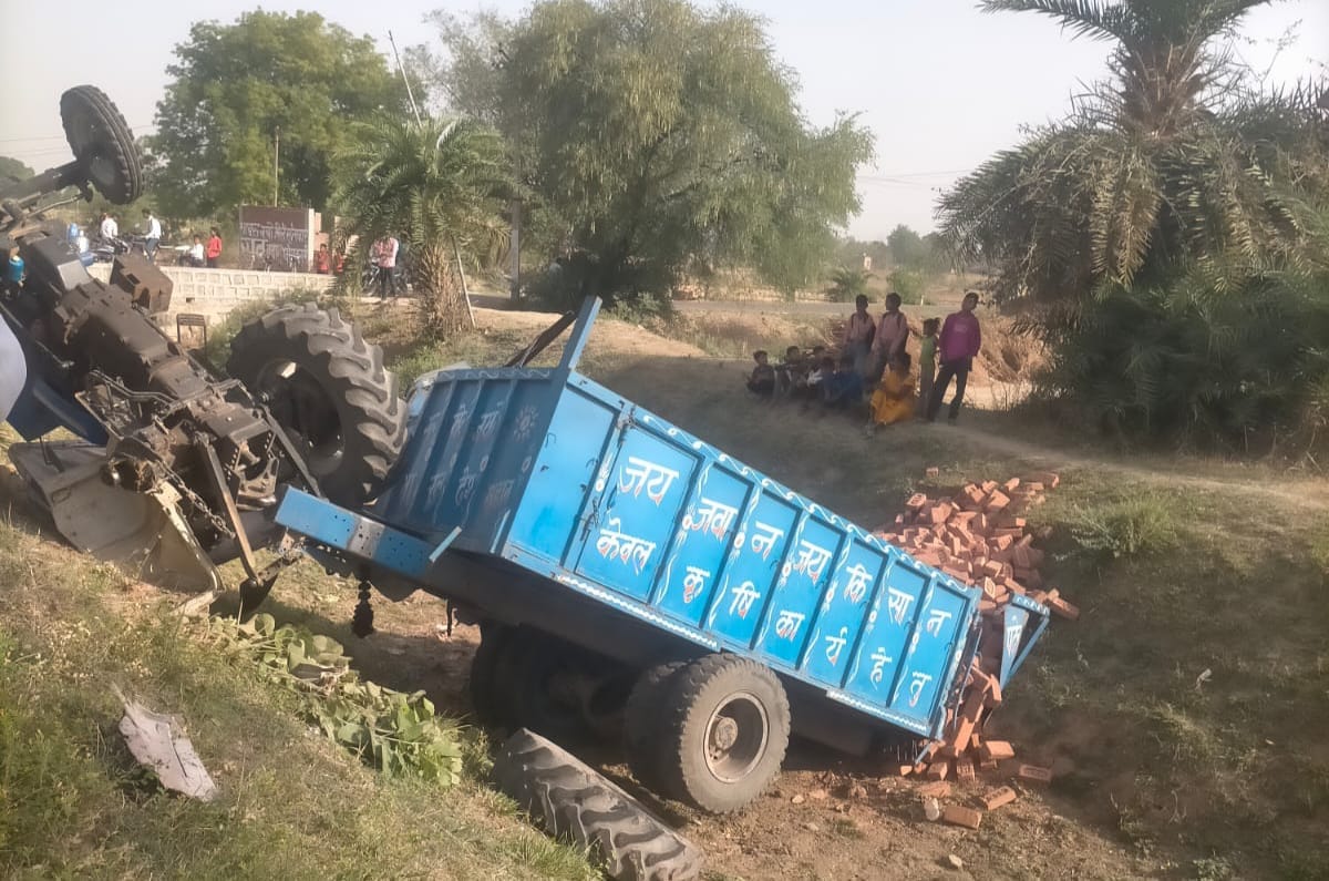 Driver injured in collision between highway and tractor trolley Sonbhadra