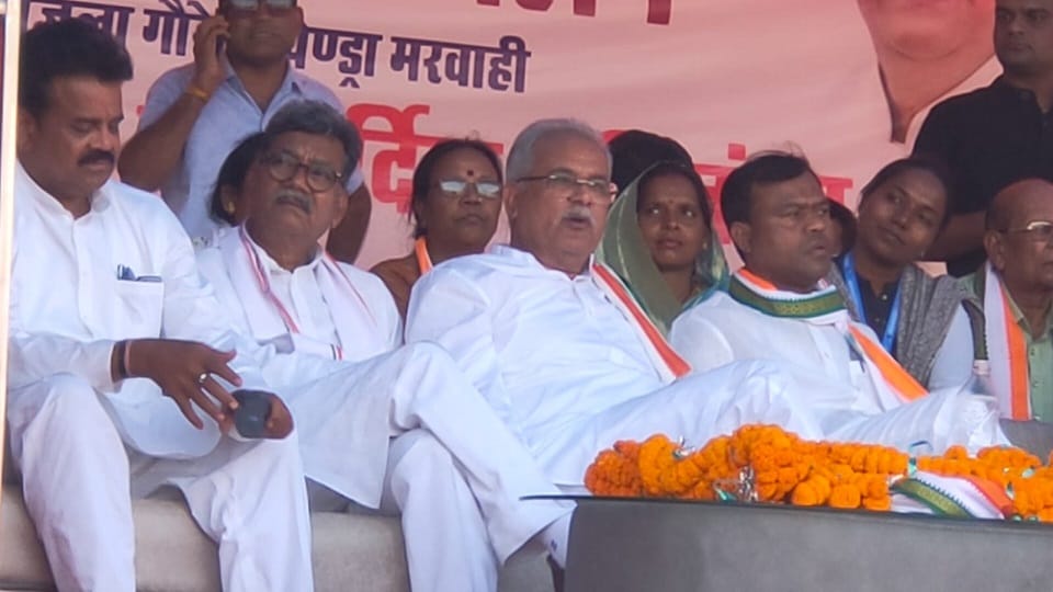 Bhupesh Baghel called state government catchphrase Mahant said Gandhi family can also become Prime Minister in