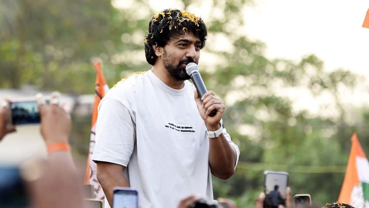 Bengali star Dev files nomination, promises to plant trees equal to number of votes he gets news n hindi