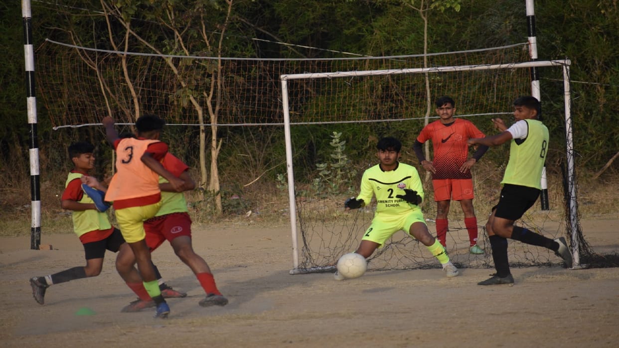 Sport News: A total of 42 football players participated in the Prayagraj selection trials.