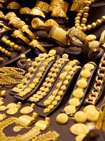 In Gorakhpur, businessmen are wasting their illegal gold and also evading GST. double earning in sahalag