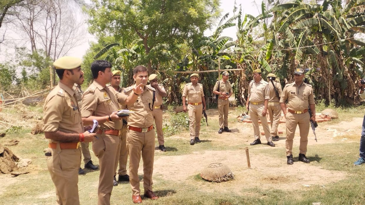 Murder of two brothers by beating in jaunpur FIR against 11 people one arrested