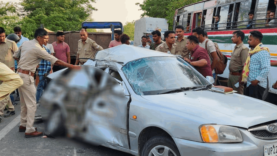 car and a roadways bus collided in Sambhal