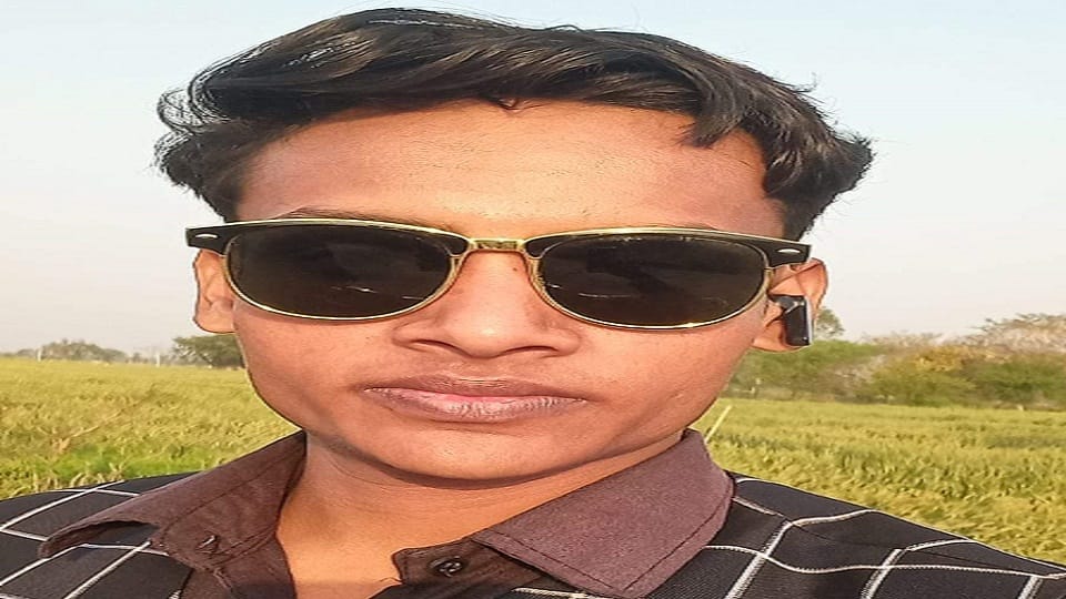 Youth dies, two injured in collision between bikes