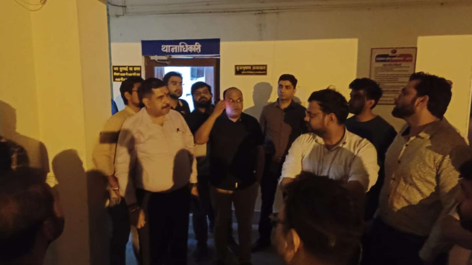 पीबीएम अस्पताल में भिड़े रेजिडेंट डॉक्टर-मरीज के परिजन