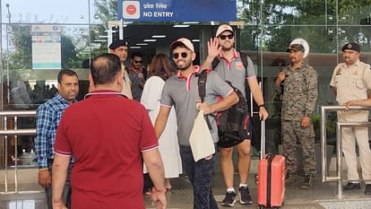 IPL 2024: Punjab Kings team reached Dharamshala, received a warm welcome at Gaggal airport, see photos