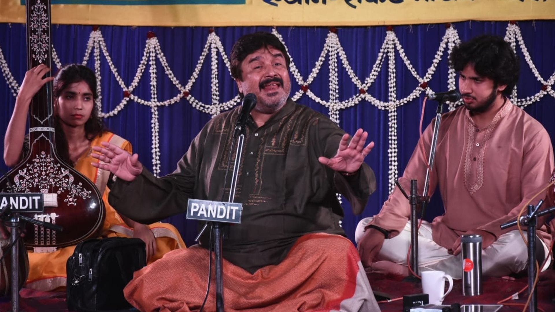 Sankat Mochan Sangeet Samaroh musical practice of Banaras Gharana