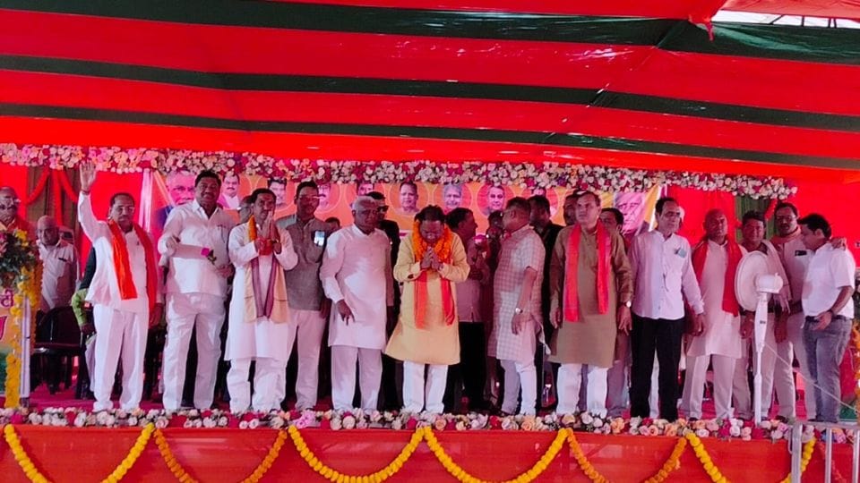 Chief Minister Vishnudev Sai addressed meeting organized in Mungeli