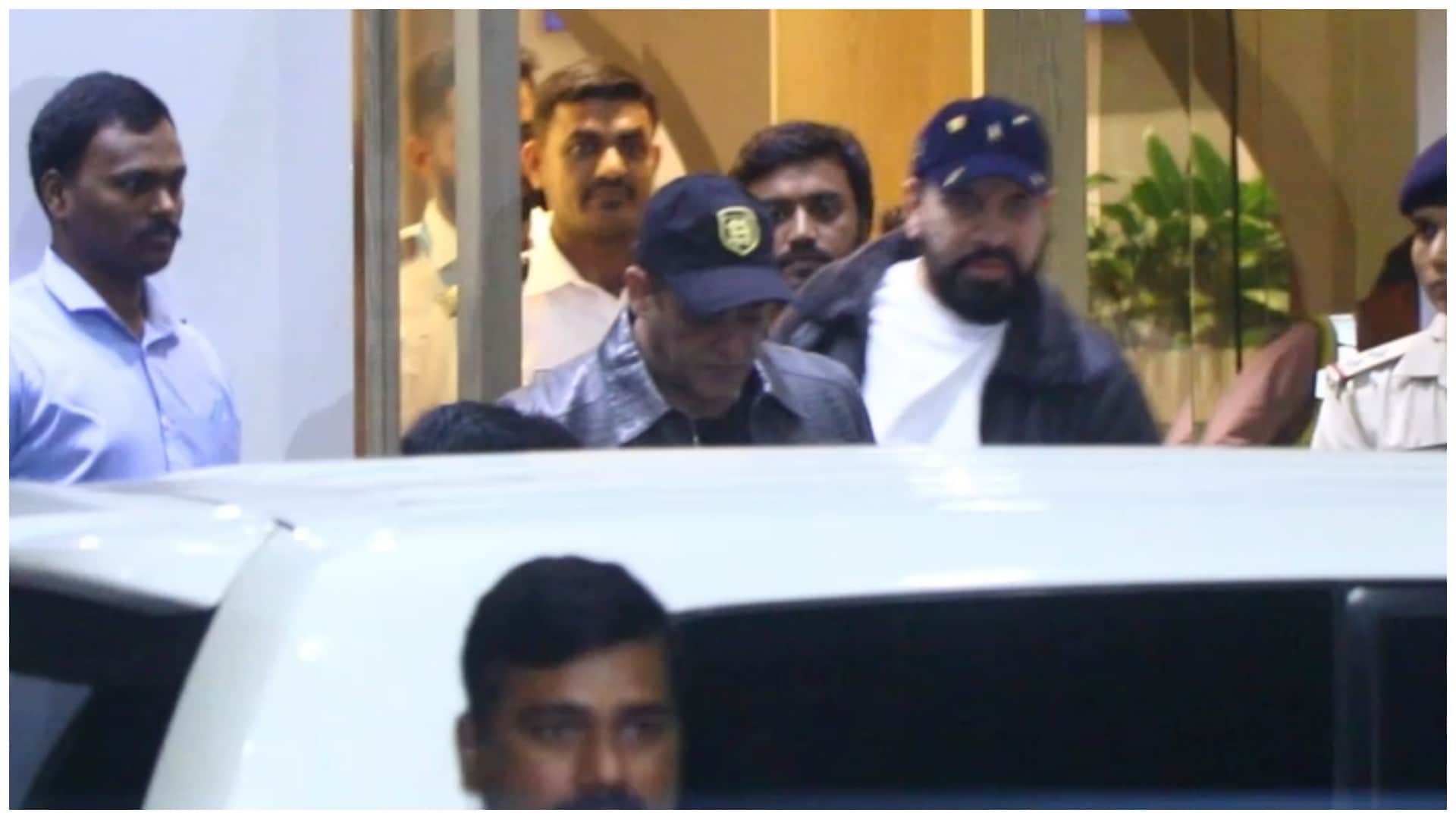 Salman Khan Firing Case: Actor Returned to Mumbai from London Spotted At Kalina Airport Amid Tight security
