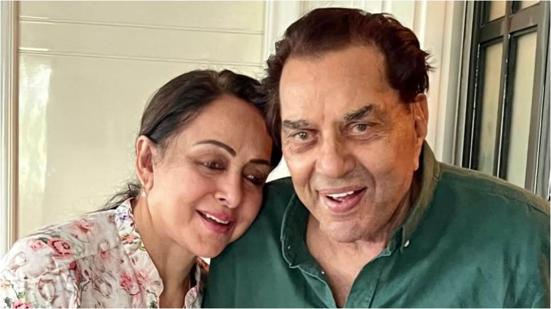 Hema Malini considers Dharmendra conservative said he likes to see his daughters Esha And Ahana in salwar suit