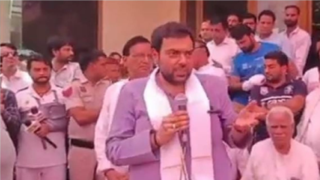 Captain Ajay Yadav called meeting after ticket canceled, but did not attend himself; Son and current MLA said