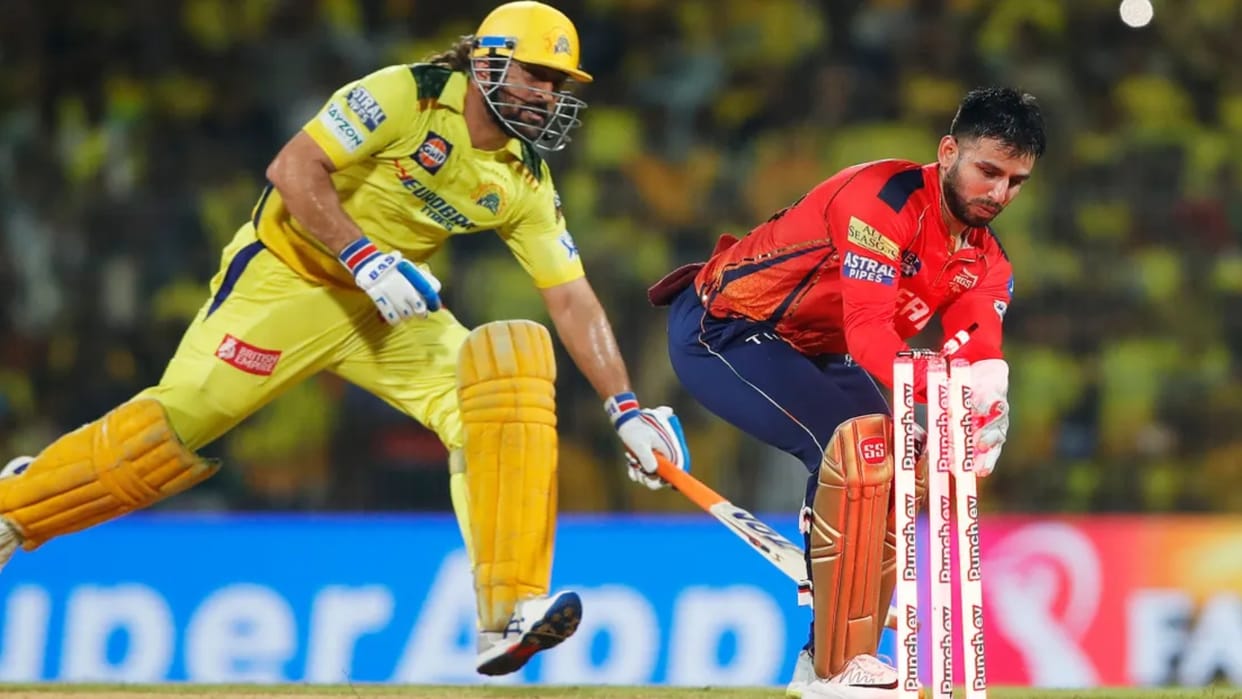 VIDEO: MS Dhoni did not take single with Daryl Mitchell, getting trolled on social media CSK vs PBKS IPL 2024