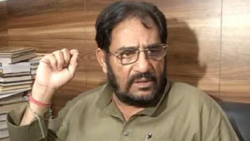 Lucknow: CPI leader Atul Anjan passes away.