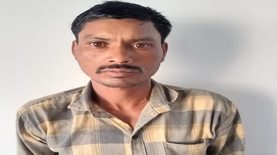 Stopping drunken son in law from beating daughter proved costly in Kabirdham