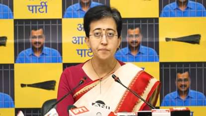 आतिशी (देश की 9 मजबूत नेता)