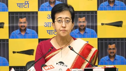 यमुना में पानी छोड़े हरियाणा: 'निवेदन करती हूं, दिल्लीवाले परेशान हैं'; आतिशी की मिन्नत के बाद सुधरेंगे हालात? Minister Atishi requested Haryana government to release water in Yamuna Regarding water crisis in Delhi