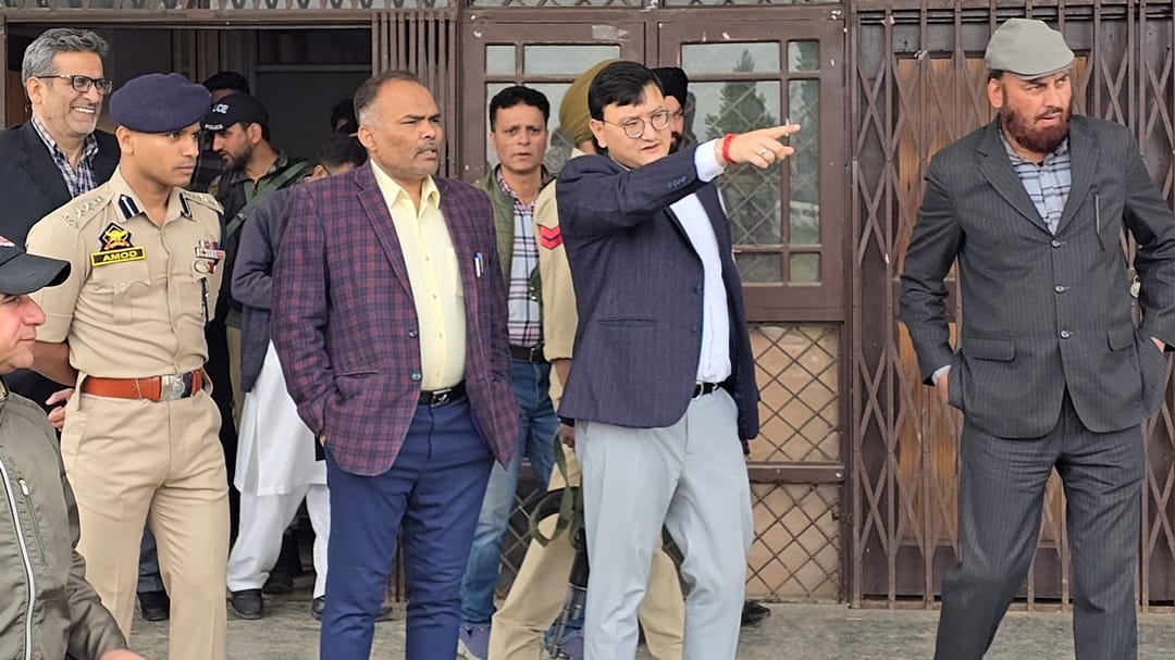 jk Chief Election Officer PK pole visits Baramulla to take stock of lok sabha election