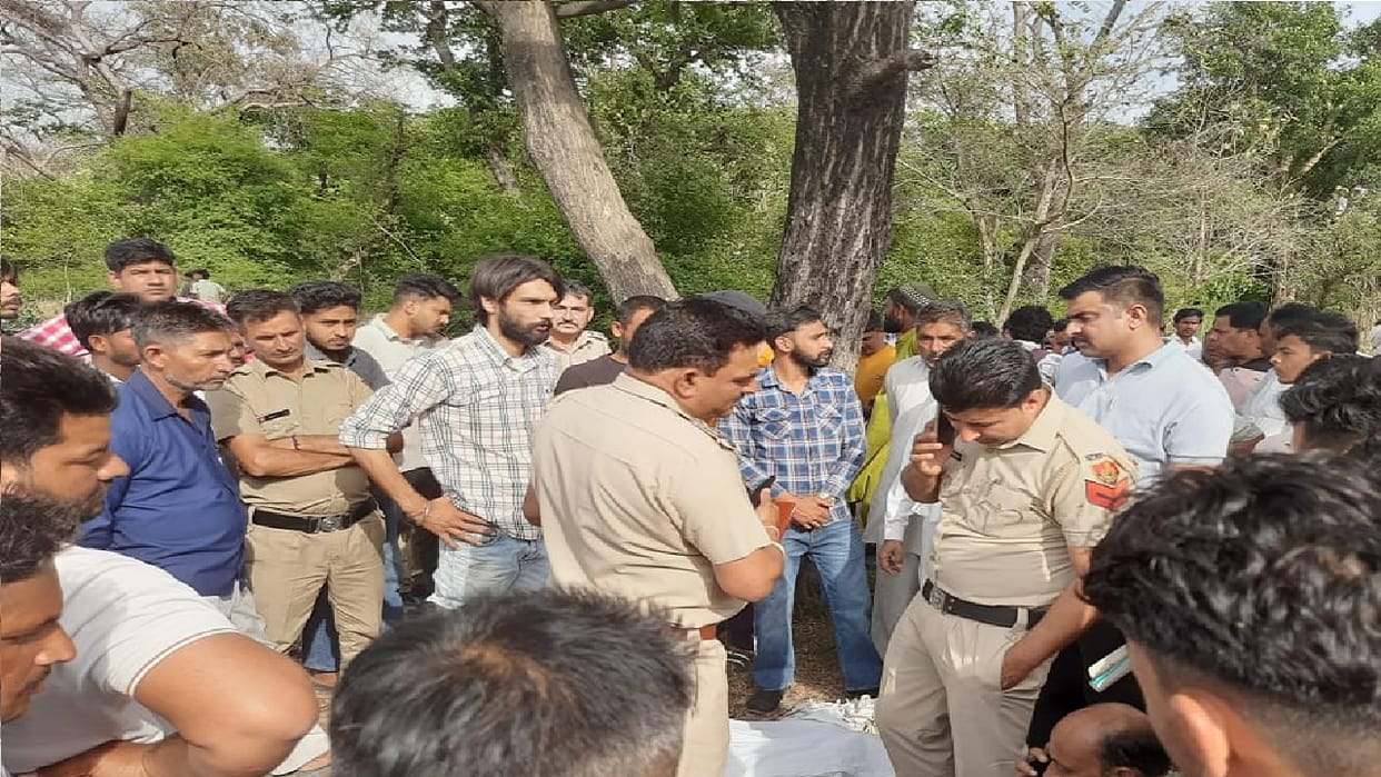 Two 12th class students drowned when they went to take bath in the Western Yamuna Canal
