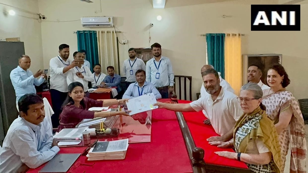 Lok Sabha elections, Rahul Gandhi filed nomination from Rae Bareli, Sonia and Priyanka were present