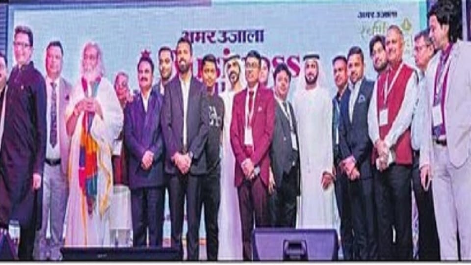 Noida: Amar Ujala Excellence Award to 23 achievers, ceremony organized in Dubai