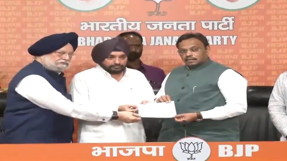 Fear of factionalism in Congress due to angry leaders joining BJP