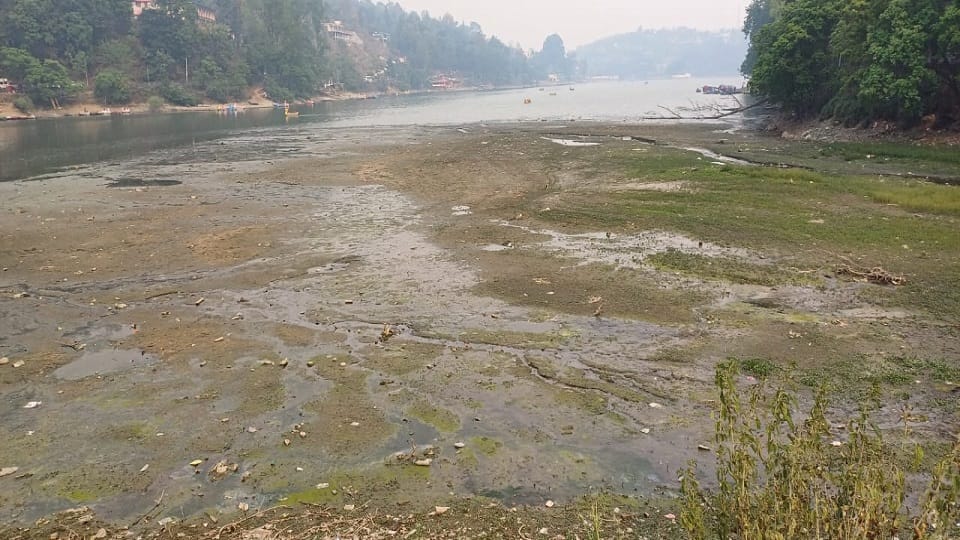Nainital News: Water level of Bhimtal lake continuously falling