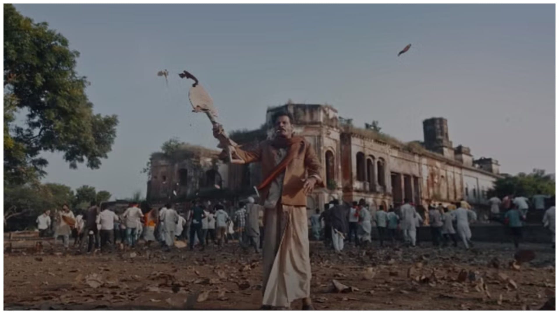 Manoj Bajpayee Starrer Bhaiyya Ji will be released in theaters on this day Makers Unveiled Film New Poster