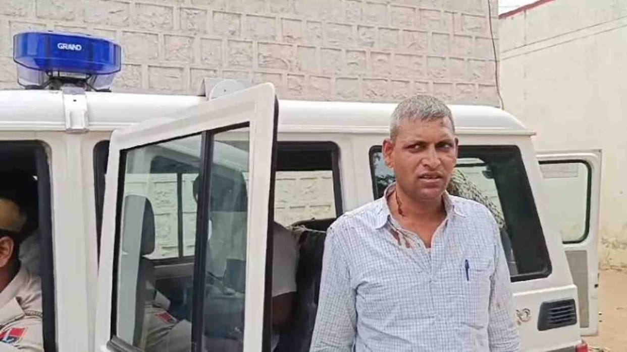 Bharatpur News: Villagers took CID team hostage and beat them up in Pathena village.