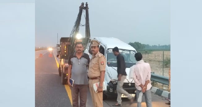 Kannauj accident, Truck hits car, two died and 10 injured, devotees were going to see Ramlala