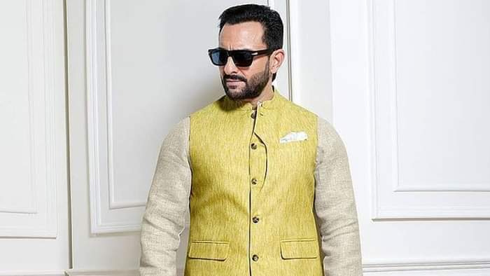 Saif Ali Khan Stabbing Case Attacker Entered Son Jeh Room Demanded one Crore Reveals in FIR