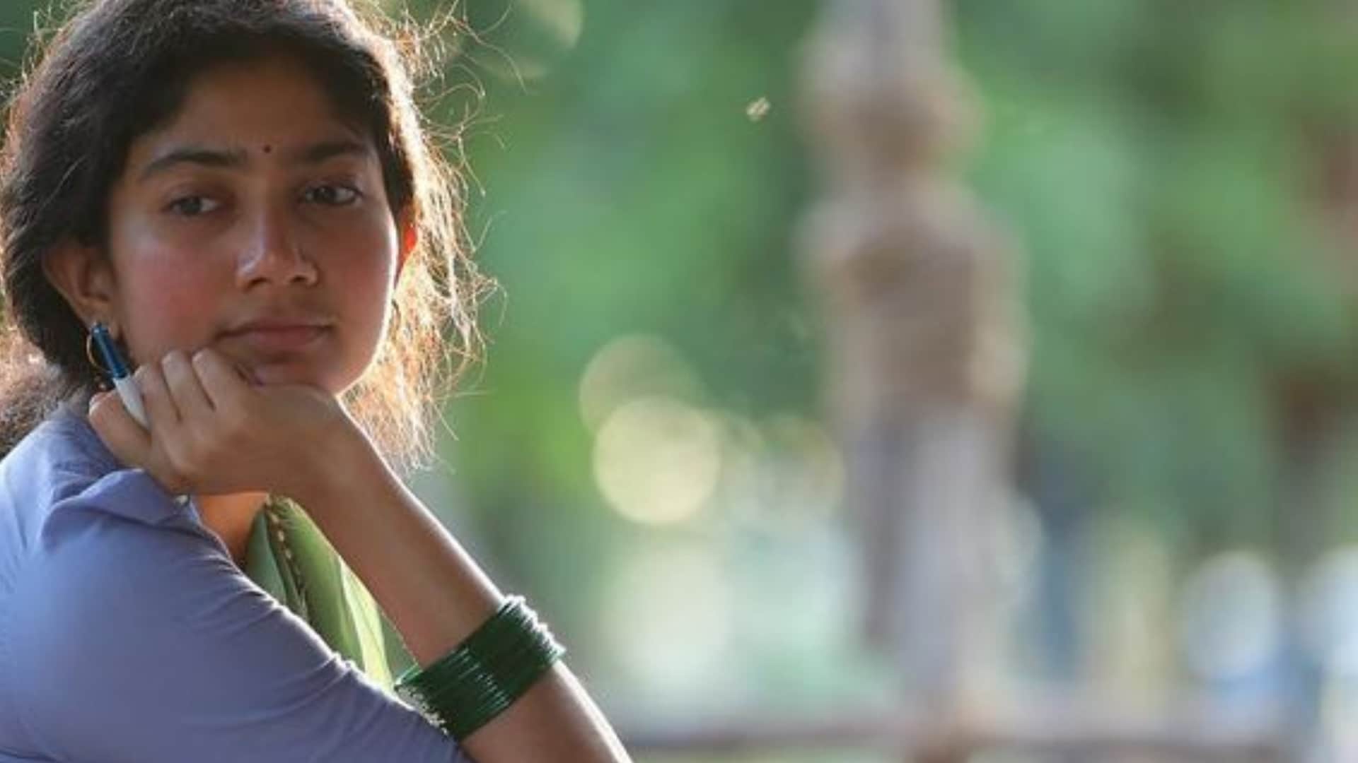 These Actresses was medical students Manushi Chhillar Sai Pallavi Sreeleela Aditi Govitrikar