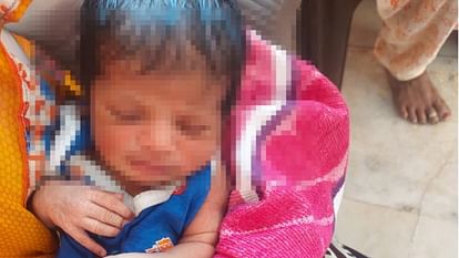 Sonipat: Newborn baby girl found on auto driver's seat