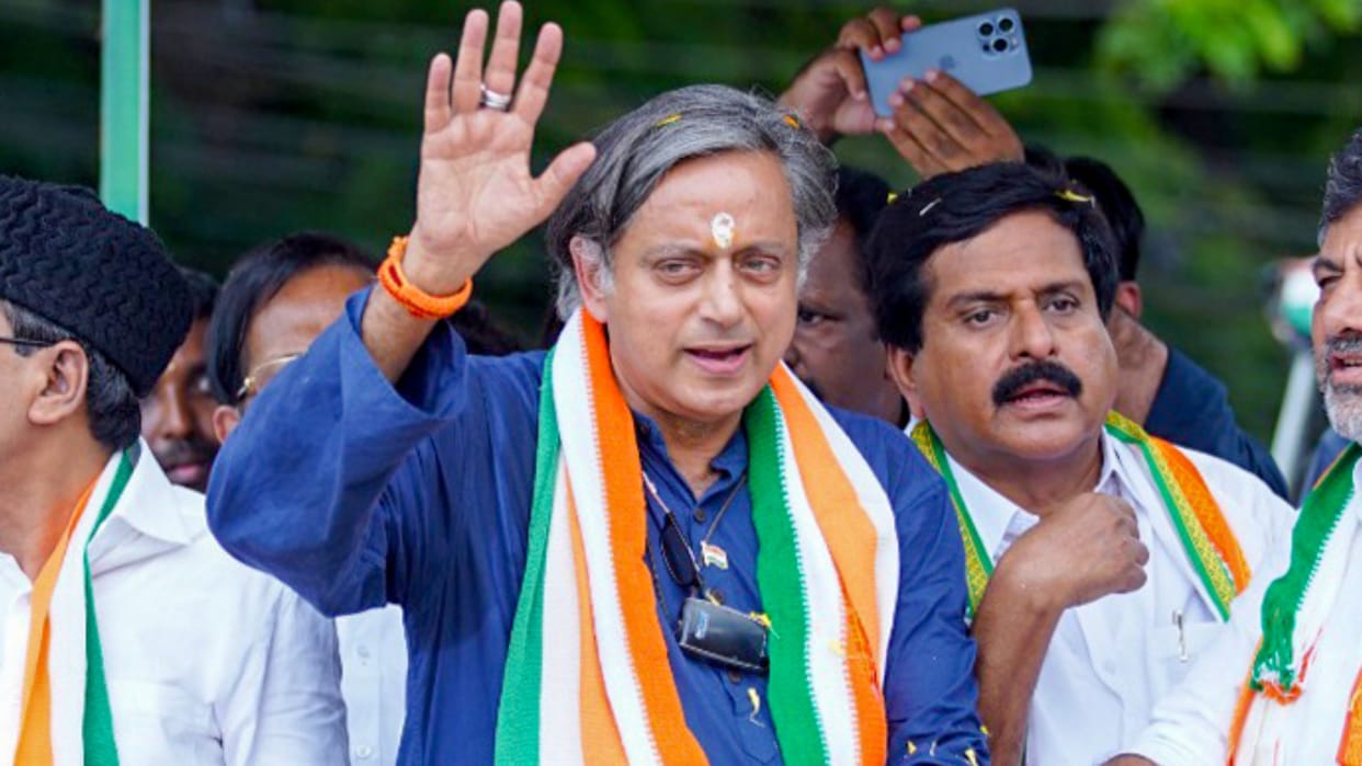 Congress leader Shashi Tharoor's PA arrested in gold smuggling case at Delhi airport