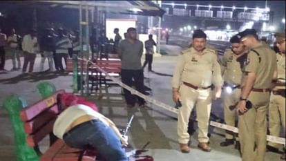 UP: There is no other way, constable blows himself with service rifle at Amroha station