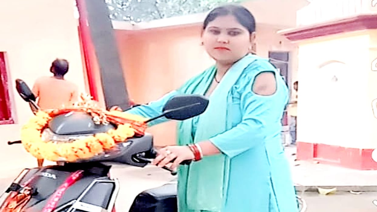 woman murdered her dead body found in the room in bareilly