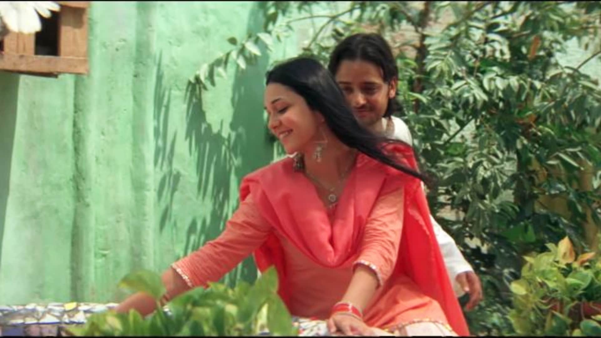 bollywood flop films songs got superhit Saawariya Dilwale Roy Anwar Yaadein Baar Baar Dekho have look on list