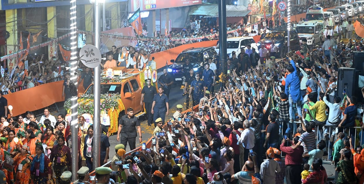 PM Modis Strong message of unity to party in Kanpur, PM will hold a public meeting in Etawah today