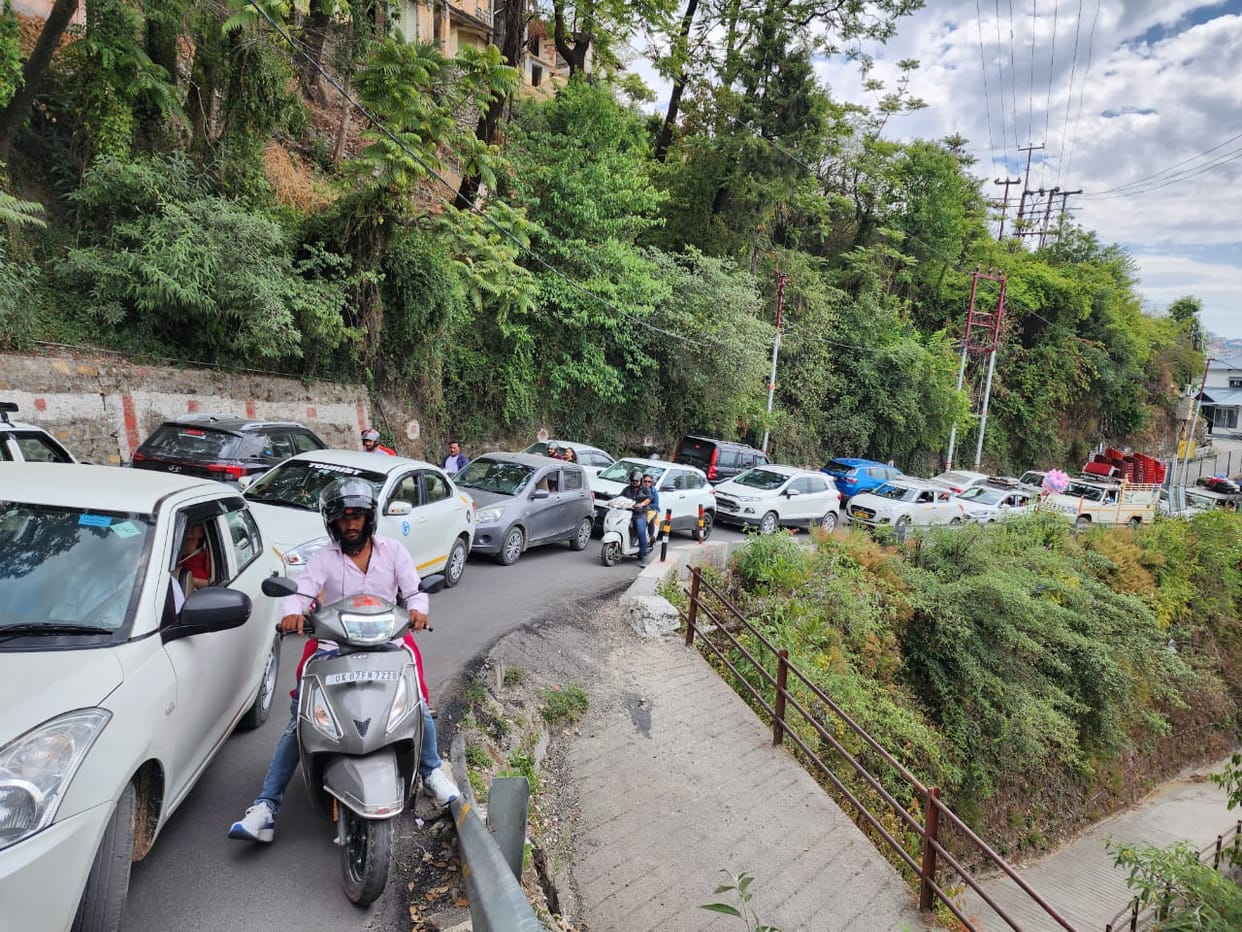 Police made a plan to avoid the problem of traffic jam on weekends in nainital