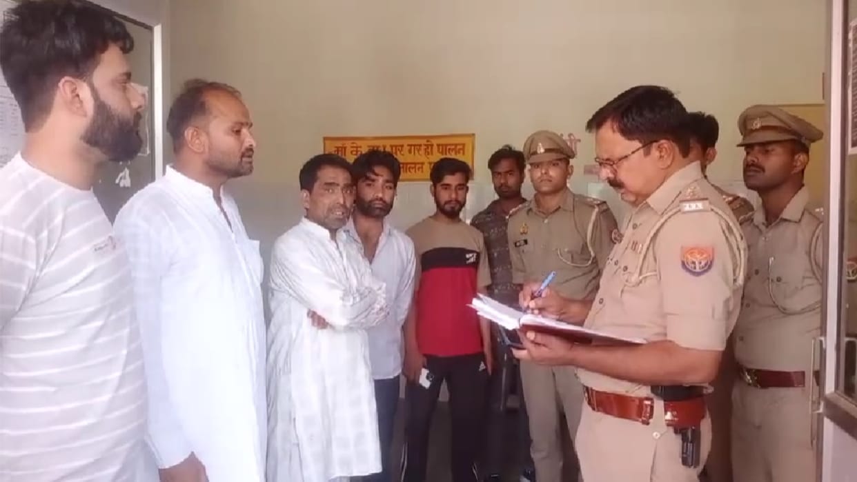 A young man attacked his wife and himself with sharp weapon in Muzaffarnagar