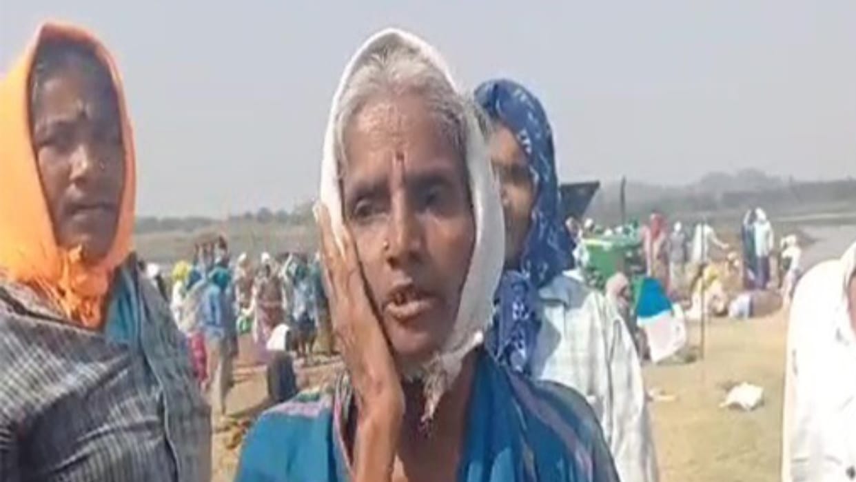 Congress candidate Jeevan Reddy slaps elderly woman on cheek in Telangana