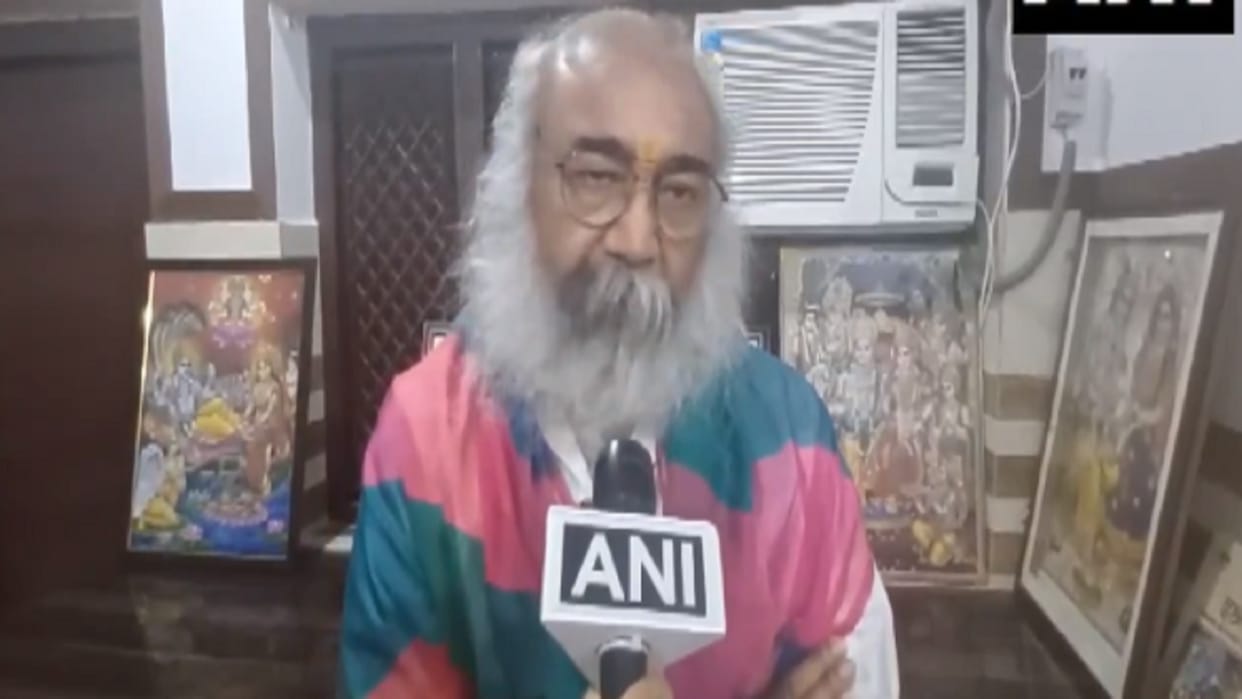 Acharya Pramod Krishnam Big Claim Rahul Gandhi Says if Congress Govt Formed Overturn Ram Mandir Decision