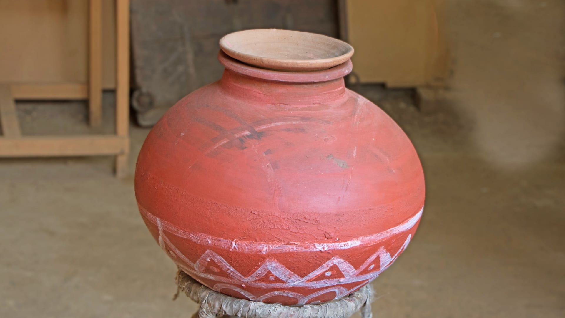 Buy these things on Akshaya Tritiya 2024 Goddess Lakshmi will be pleased