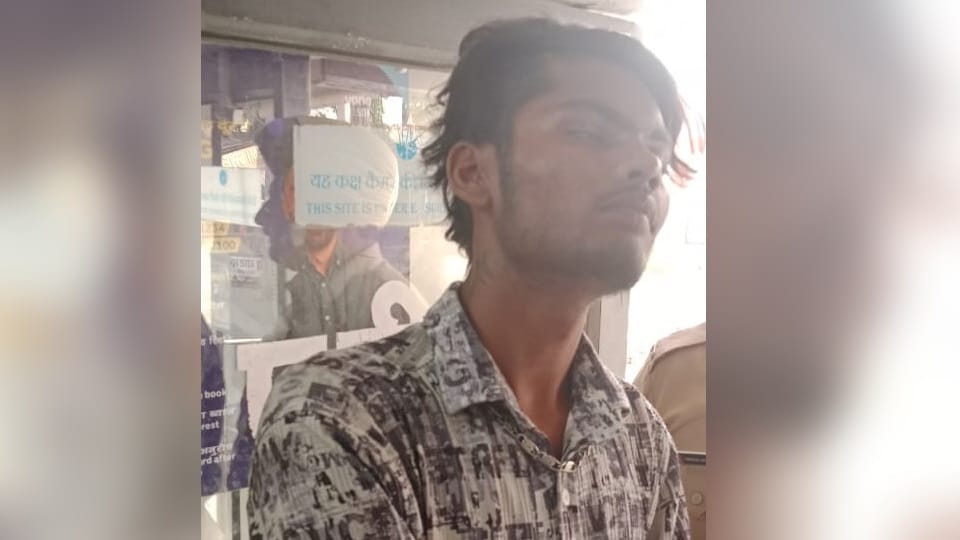 E-rickshaw driver caught breaking ATM in Ambala