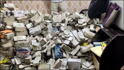 ed arrest jharkhand minister alamgir alam pa and domestic help in 35 crore cash haul