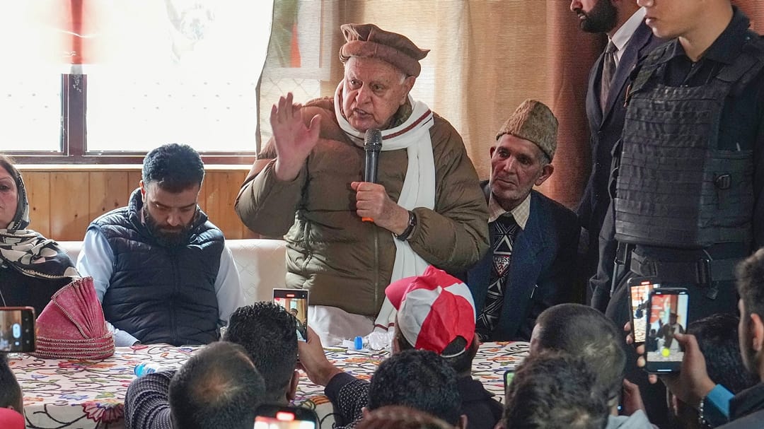 farooq abdullah said Unless india talk to pakistan terrorism problem cannot be solve