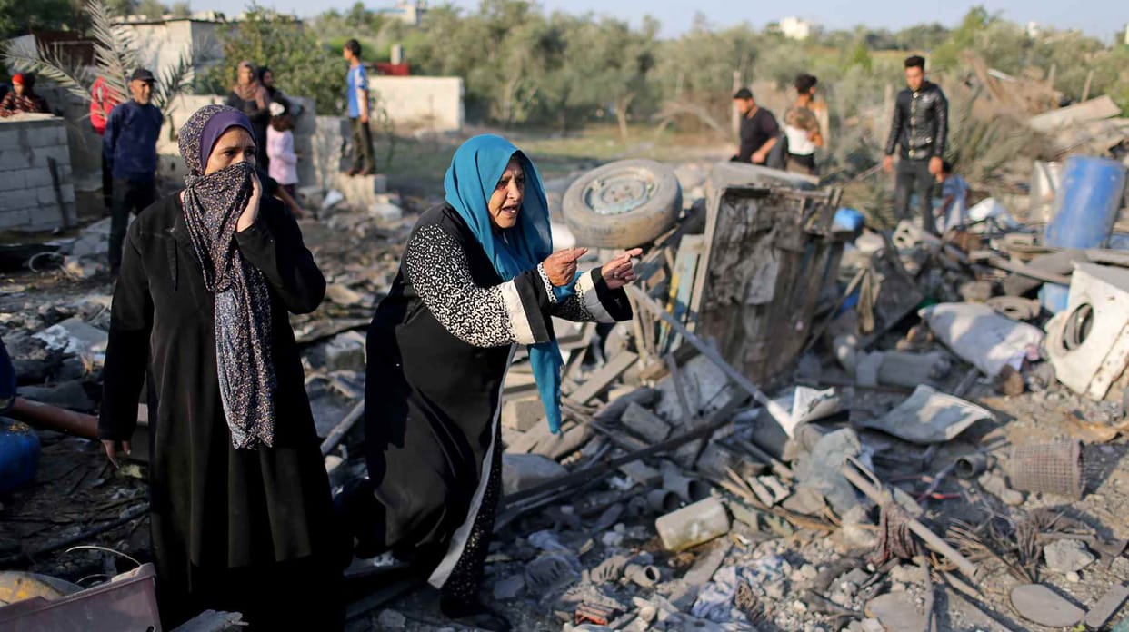 West Asia Unrest Israeli Army aka IDF shit US Protester woman violence news in hindi